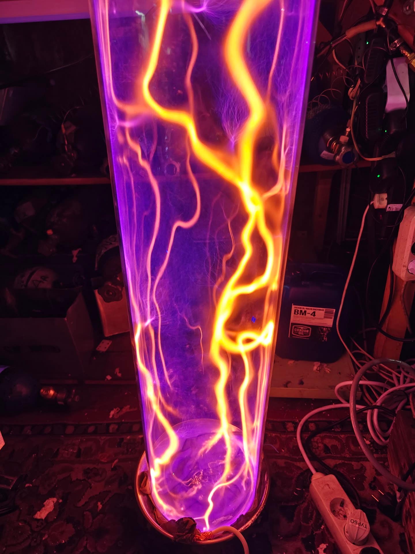 Real plasma glass - TeslaCoilPro workshop photograph