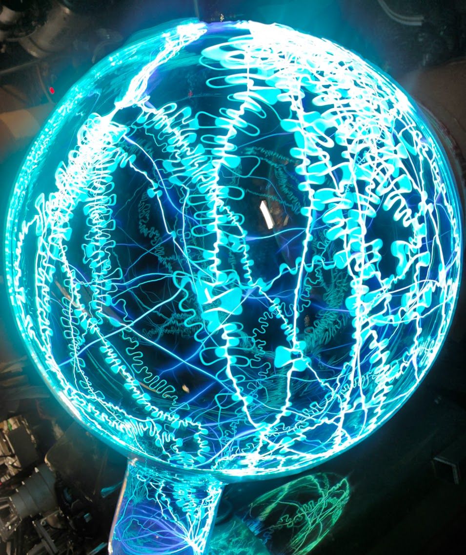 Gigantic museum-grade Plasma Sphere