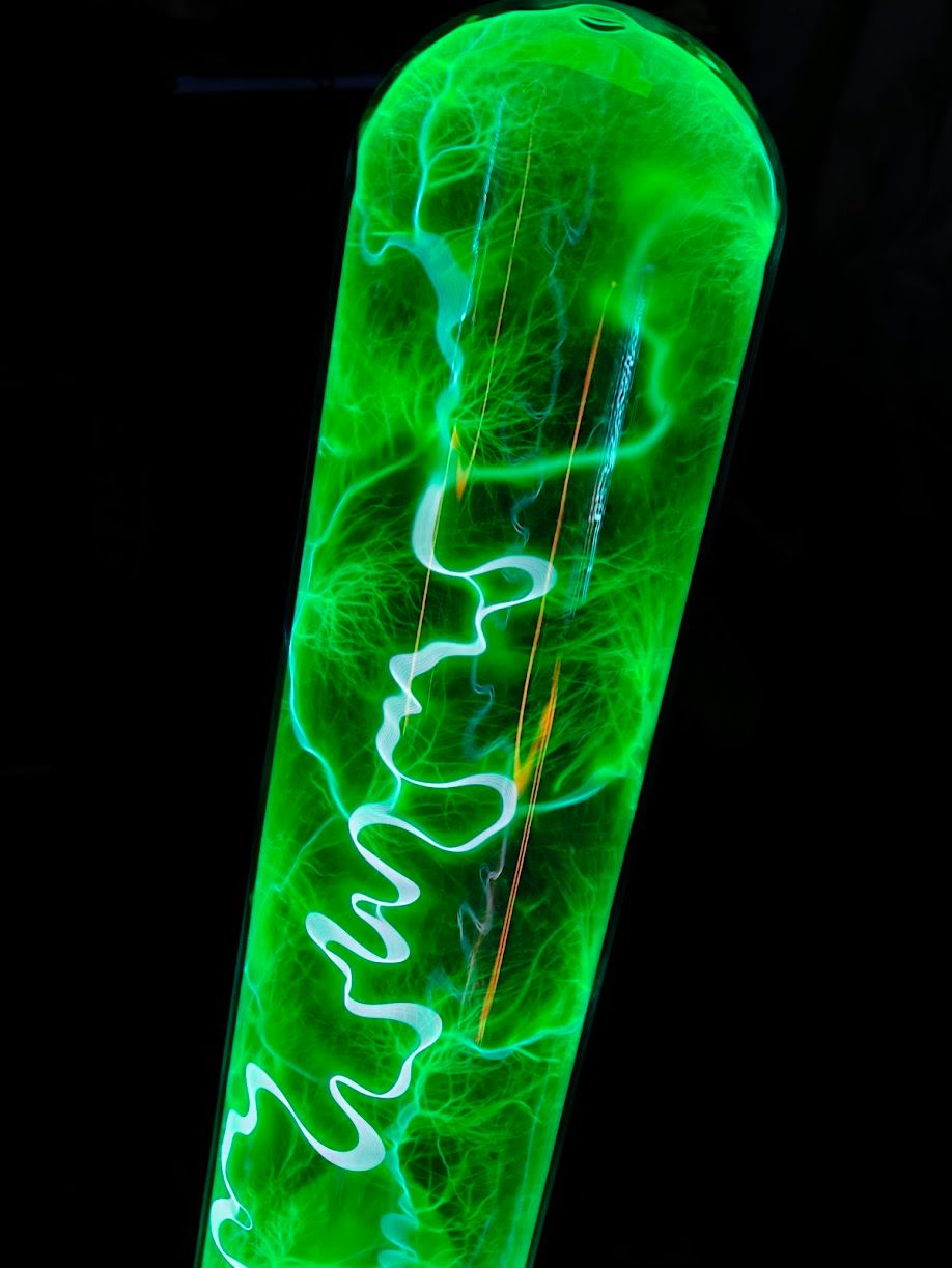 Плазменная труба The Violent Green